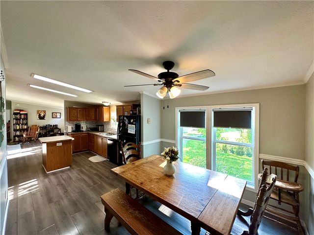522 Gardner Stop Rd, Shenango Twp, PA 16101
