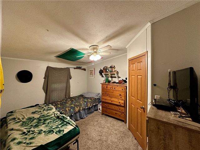 522 Gardner Stop Rd, Shenango Twp, PA 16101