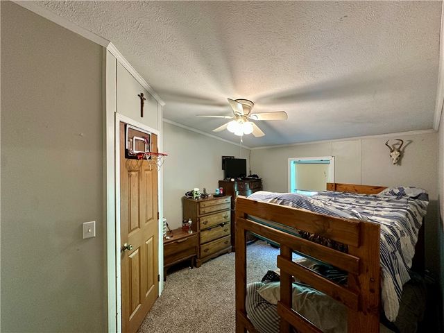 522 Gardner Stop Rd, Shenango Twp, PA 16101
