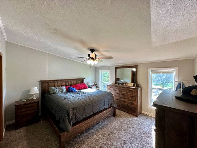 522 Gardner Stop Rd, Shenango Twp, PA 16101