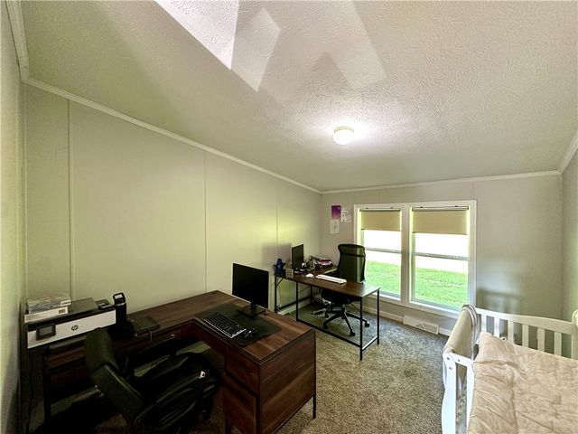 522 Gardner Stop Rd, Shenango Twp, PA 16101