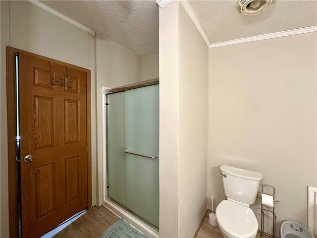 522 Gardner Stop Rd, Shenango Twp, PA 16101