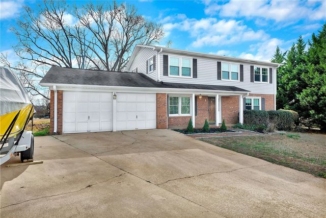 104 Forest Park Drive, Easley, SC 29642