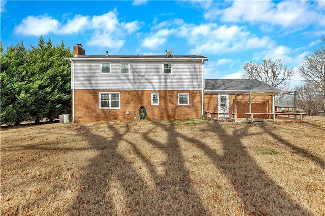 104 Forest Park Drive, Easley, SC 29642