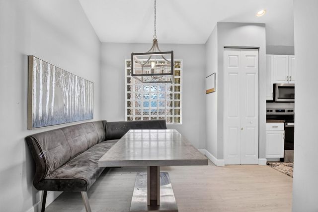 8049 Via Bolzano, Greenacres, FL 33467