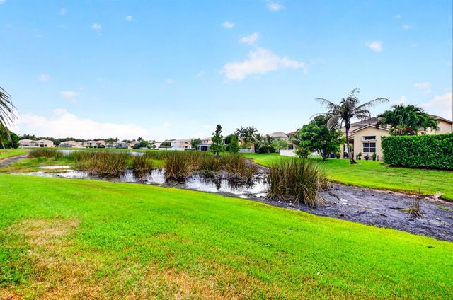 8049 Via Bolzano, Greenacres, FL 33467