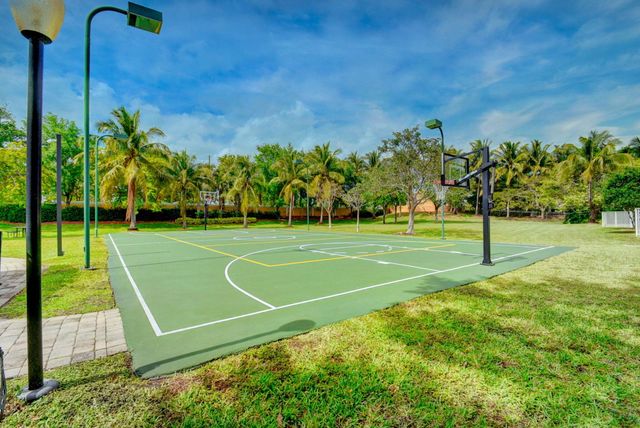 8049 Via Bolzano, Greenacres, FL 33467