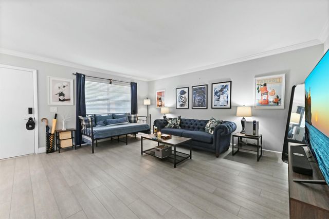 279 Normandy F, Delray Beach, FL 33484