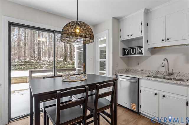 2501 Chimney House Ct, Midlothian, VA 23112