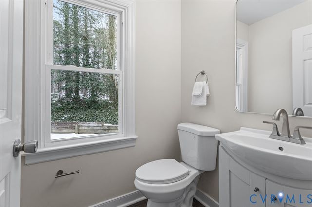 2501 Chimney House Ct, Midlothian, VA 23112