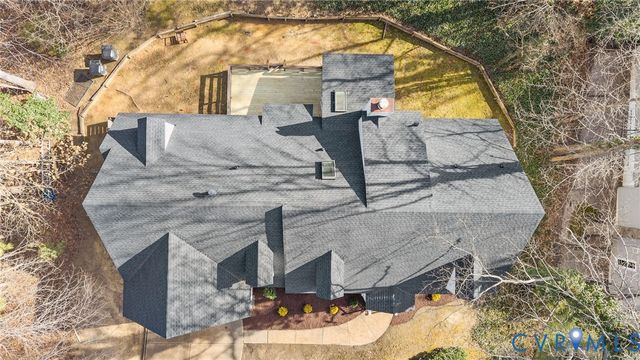 2501 Chimney House Ct, Midlothian, VA 23112