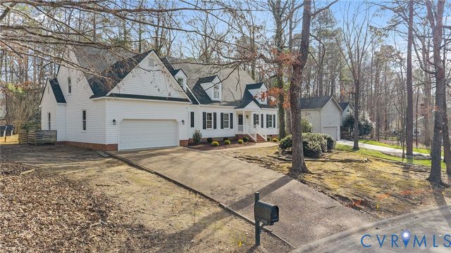 2501 Chimney House Ct, Midlothian, VA 23112
