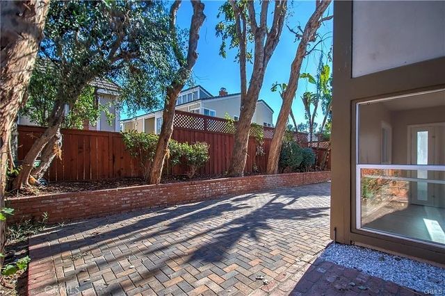 17842 Arbor, Irvine, CA 92612