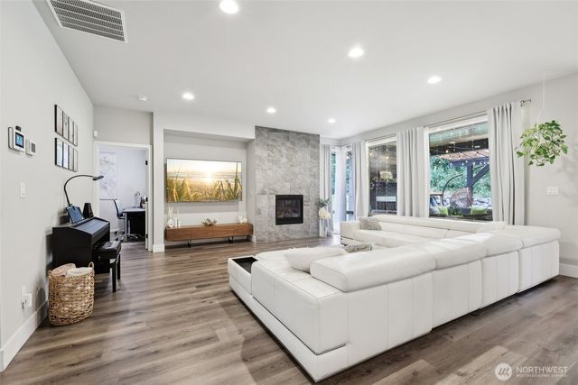 413 Newberg Road, Snohomish, WA 98290