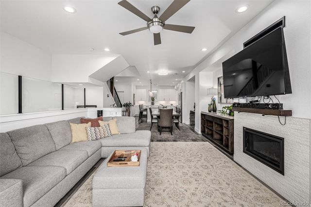 6820 E Lowry Boulevard, Denver, CO 80230