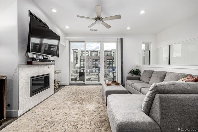 6820 E Lowry Boulevard, Denver, CO 80230