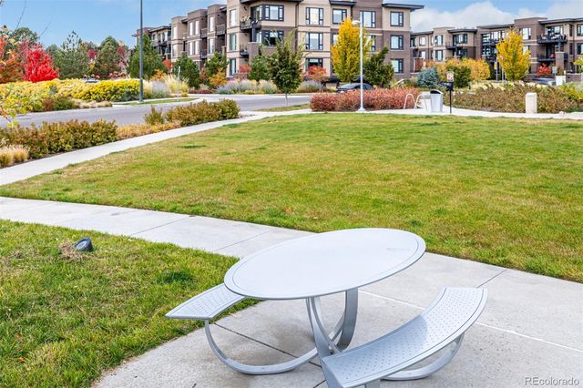 6820 E Lowry Boulevard, Denver, CO 80230