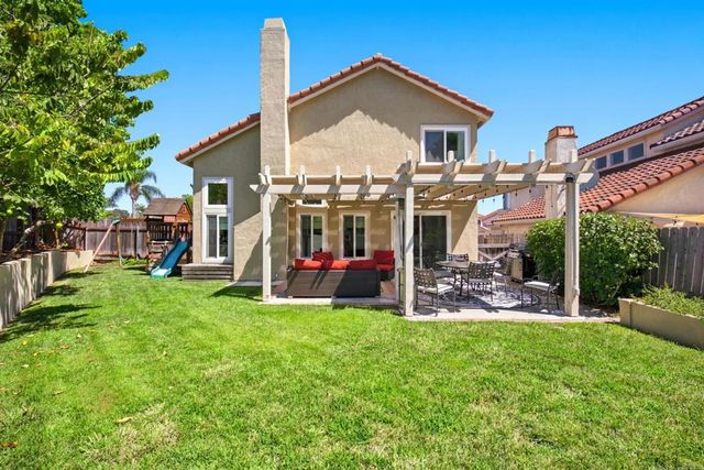 1702 Avenida Vista Labera, Oceanside, CA 92056