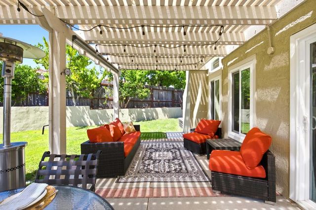 1702 Avenida Vista Labera, Oceanside, CA 92056