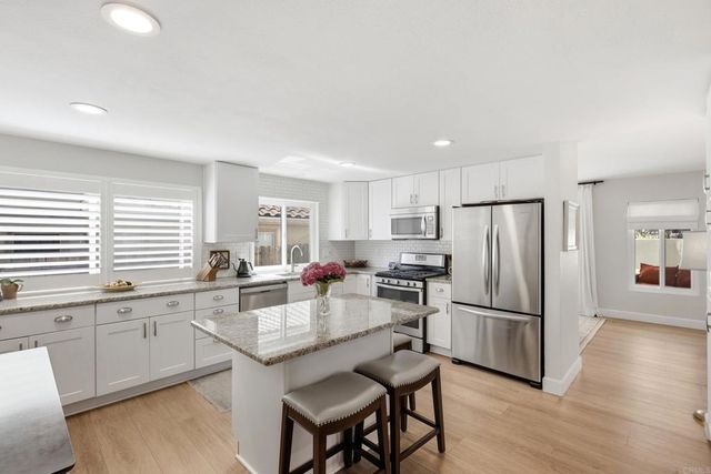 1702 Avenida Vista Labera, Oceanside, CA 92056