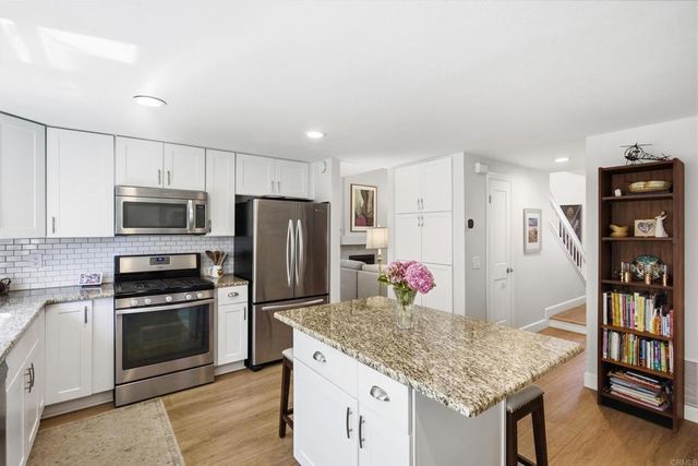 1702 Avenida Vista Labera, Oceanside, CA 92056