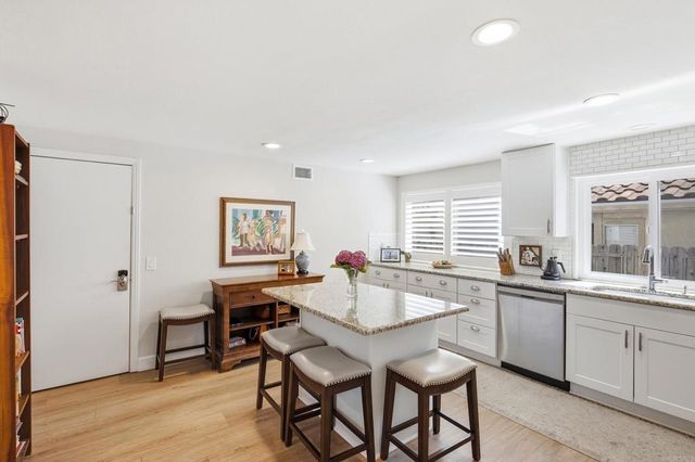 1702 Avenida Vista Labera, Oceanside, CA 92056