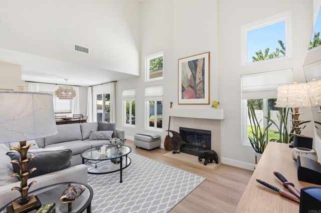 1702 Avenida Vista Labera, Oceanside, CA 92056