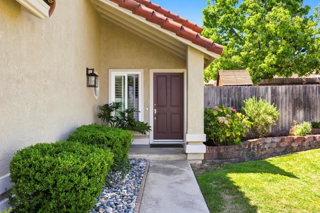 1702 Avenida Vista Labera, Oceanside, CA 92056 — photo 3