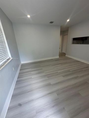 1555 NW 34th St 1555, Miami, FL 33142