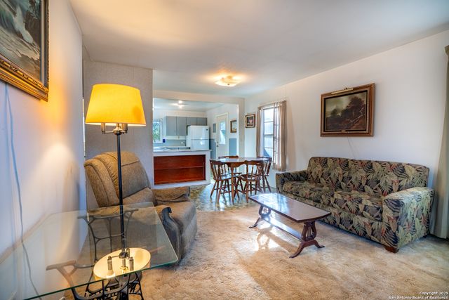 805 Evergreen, Comfort, TX 78013