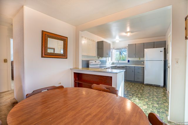 805 Evergreen, Comfort, TX 78013