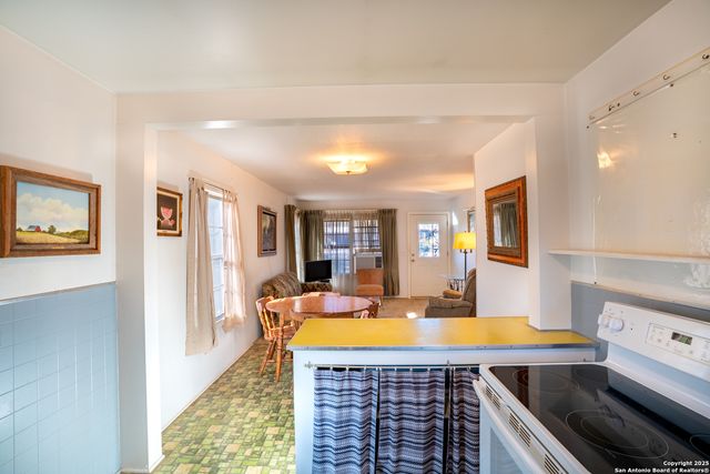 805 Evergreen, Comfort, TX 78013