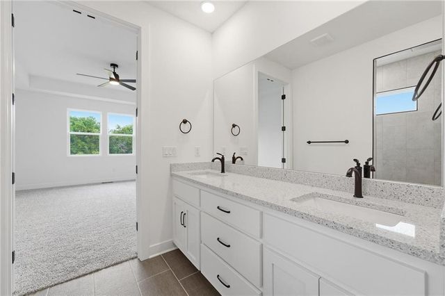 20659 Skyview Lane, Spring Hill, KS 66083