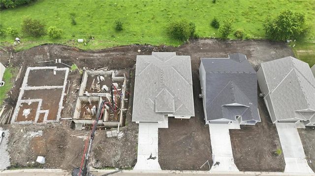 20659 Skyview Lane, Spring Hill, KS 66083