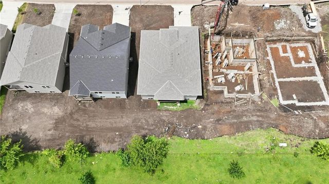 20659 Skyview Lane, Spring Hill, KS 66083