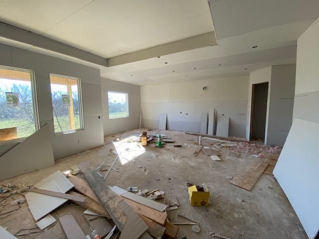 20659 Skyview Lane, Spring Hill, KS 66083