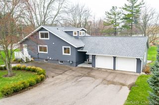 6387 Cascade Road, Grand Rapids, MI 49546