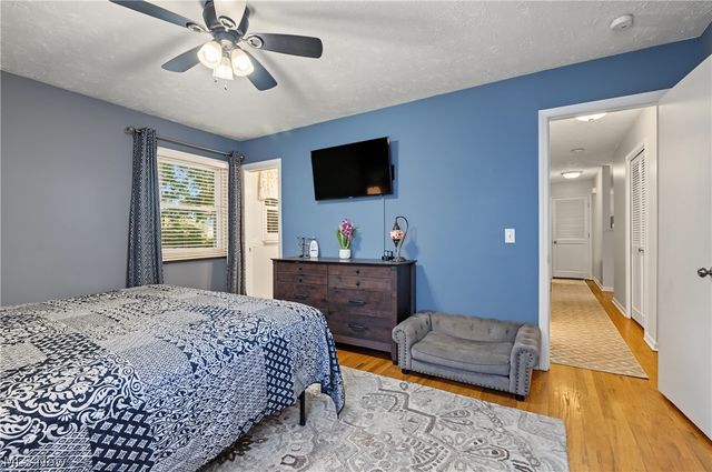 4617 Commodore Drive, Stow, OH 44224