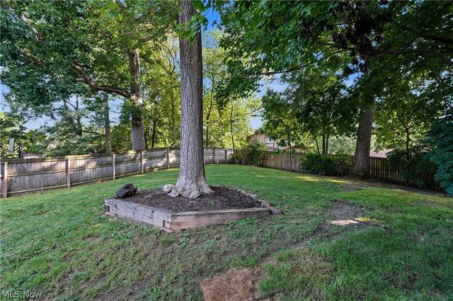 4617 Commodore Drive, Stow, OH 44224