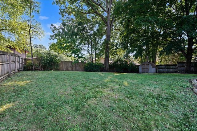 4617 Commodore Drive, Stow, OH 44224