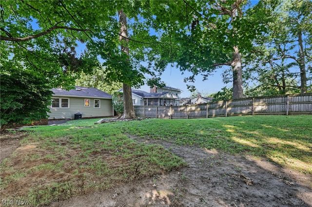 4617 Commodore Drive, Stow, OH 44224