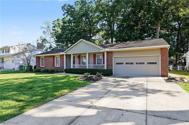 4617 Commodore Drive, Stow, OH 44224