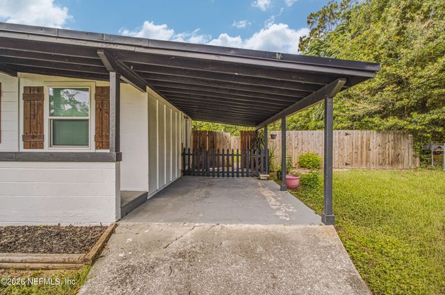 465 SIGSBEE Court, Orange Park, FL 32073