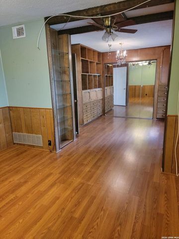 339 Covina, San Antonio, TX 78218