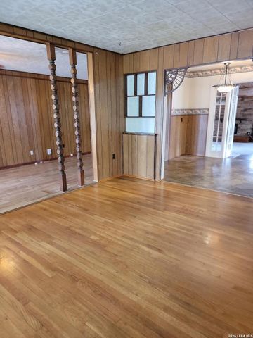 339 Covina, San Antonio, TX 78218