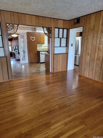 339 Covina, San Antonio, TX 78218