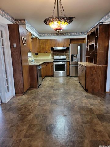 339 Covina, San Antonio, TX 78218