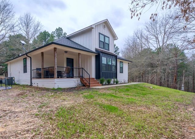 3381 Noonday Rd, Hallsville, TX 75650