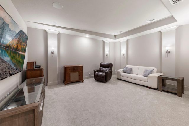 11 Diligent Way, Tomball, TX 77375