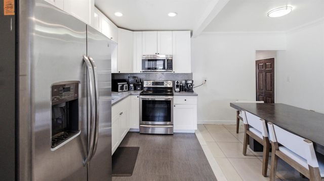 1234 NW 7th Avenue, Fort Lauderdale, FL 33311